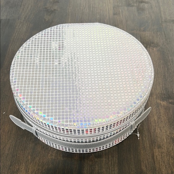 GIRLS DISCO BOW BOX - Picture 2 of 12